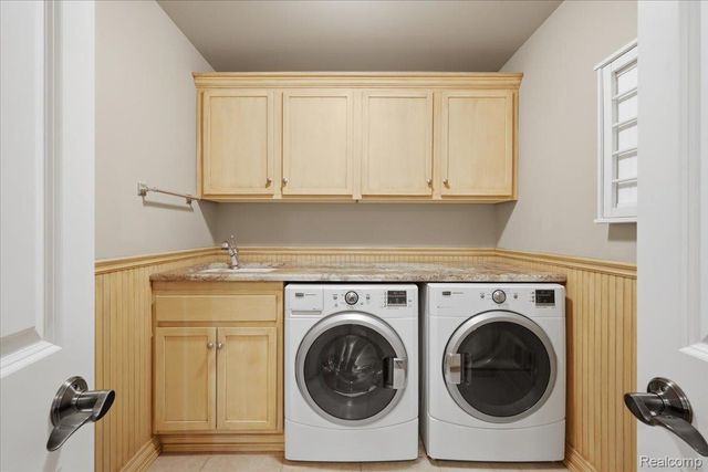 9095 S Saginaw Road 8, Grand Blanc Charter Township, MI 48439
