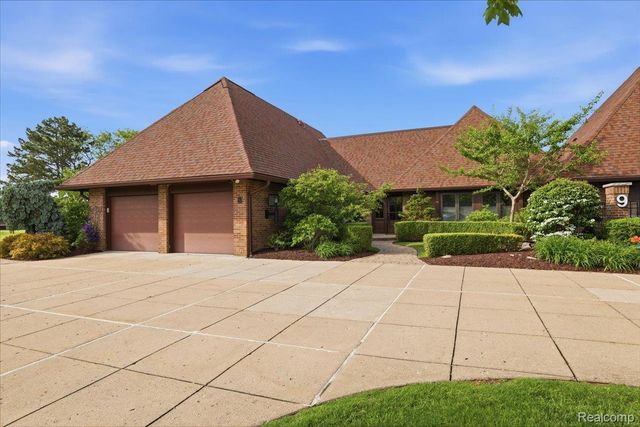 9095 S Saginaw Road 8, Grand Blanc Charter Township, MI 48439