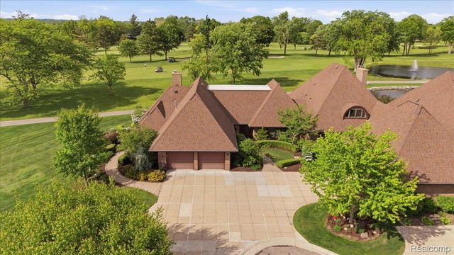 9095 S Saginaw Road 8, Grand Blanc Charter Township, MI 48439