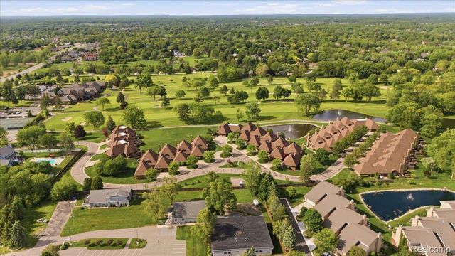 9095 S Saginaw Road 8, Grand Blanc Charter Township, MI 48439