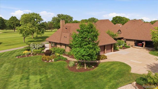 9095 S Saginaw Road 8, Grand Blanc Charter Township, MI 48439