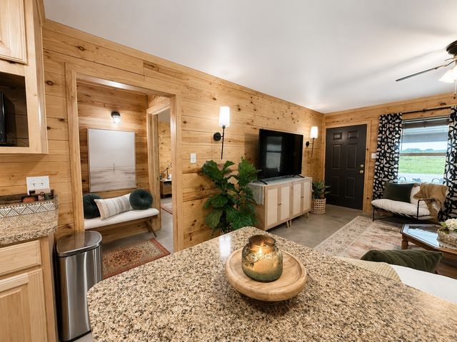 1517 County Road 706 2, Joshua, TX 76058