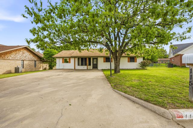 115 Doublehorn Street, Stephenville, TX 76401