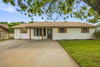 115 Doublehorn Street, Stephenville, TX 76401