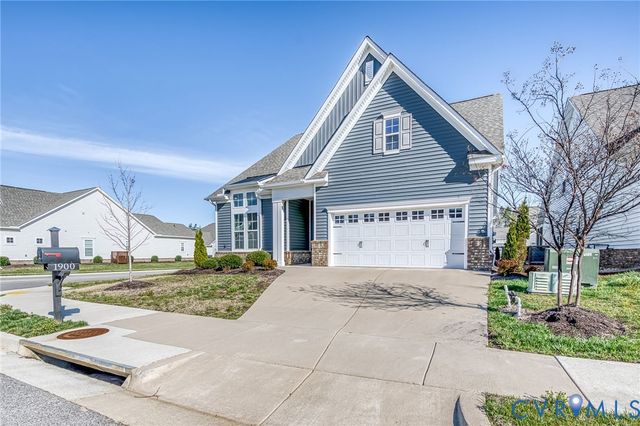 1900 Galley Pl, Chester, VA 23836