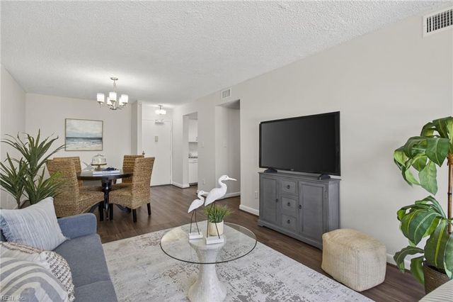 3288 Page Ave Apt 214, Virginia Beach, VA 23451
