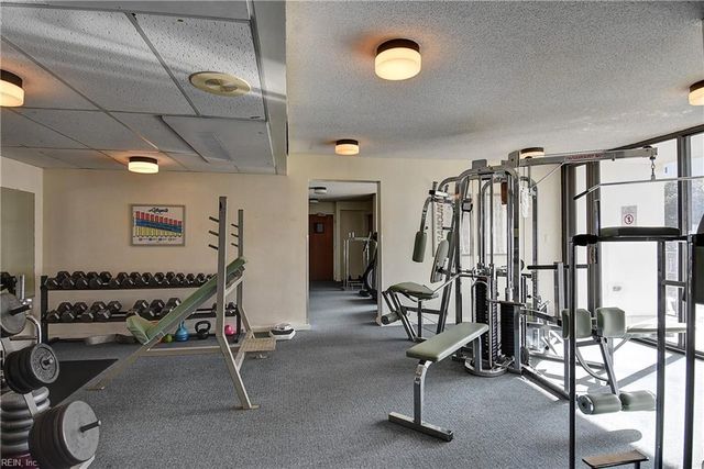 3288 Page Ave Apt 214, Virginia Beach, VA 23451