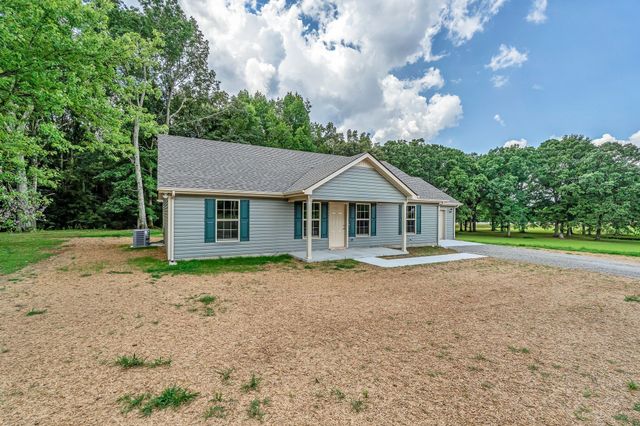 393 Flowertown Rd, Normandy, TN 37360