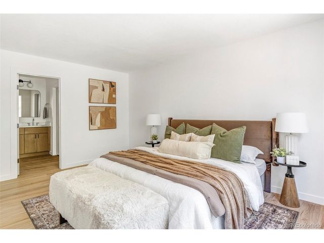 6321 S Florence Way, Englewood, CO 80111