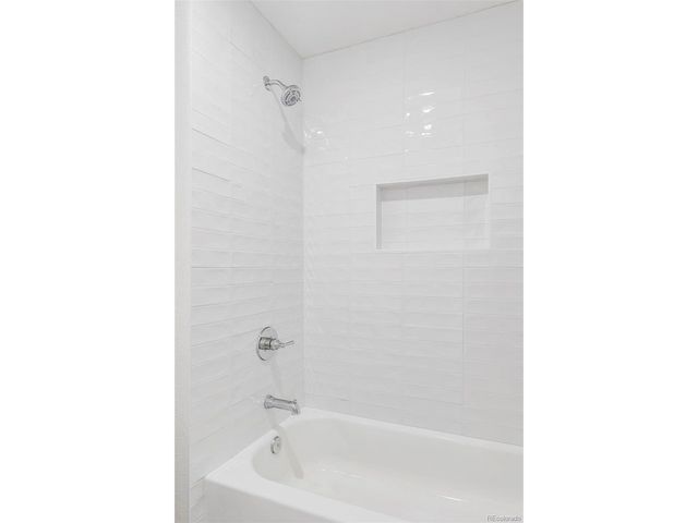 6321 S Florence Way, Englewood, CO 80111