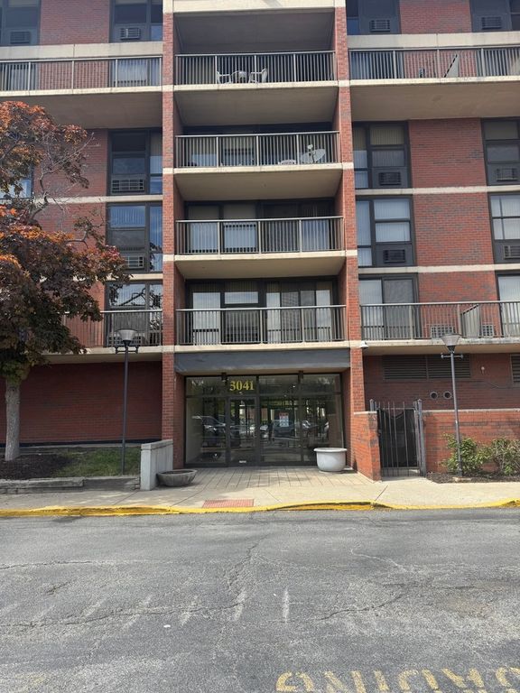 3041 S Michigan Avenue 106, Chicago, IL 60616