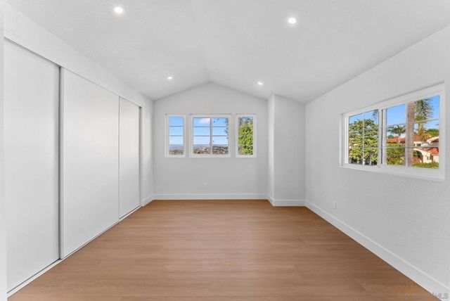 12257 Avenida Consentido, San Diego, CA 92128