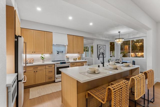 12257 Avenida Consentido, San Diego, CA 92128