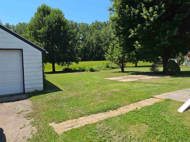 4616 Lafayette Road, Evansdale, IA 50707