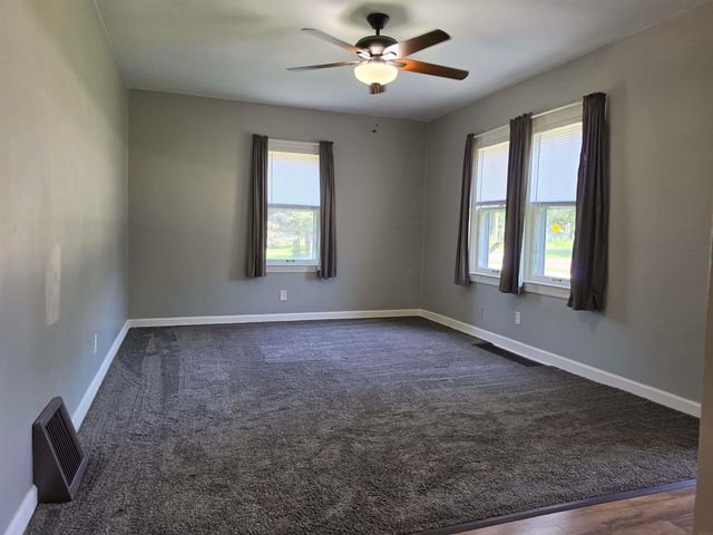 4616 Lafayette Road, Evansdale, IA 50707