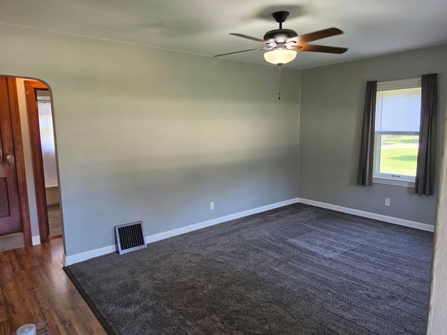 4616 Lafayette Road, Evansdale, IA 50707