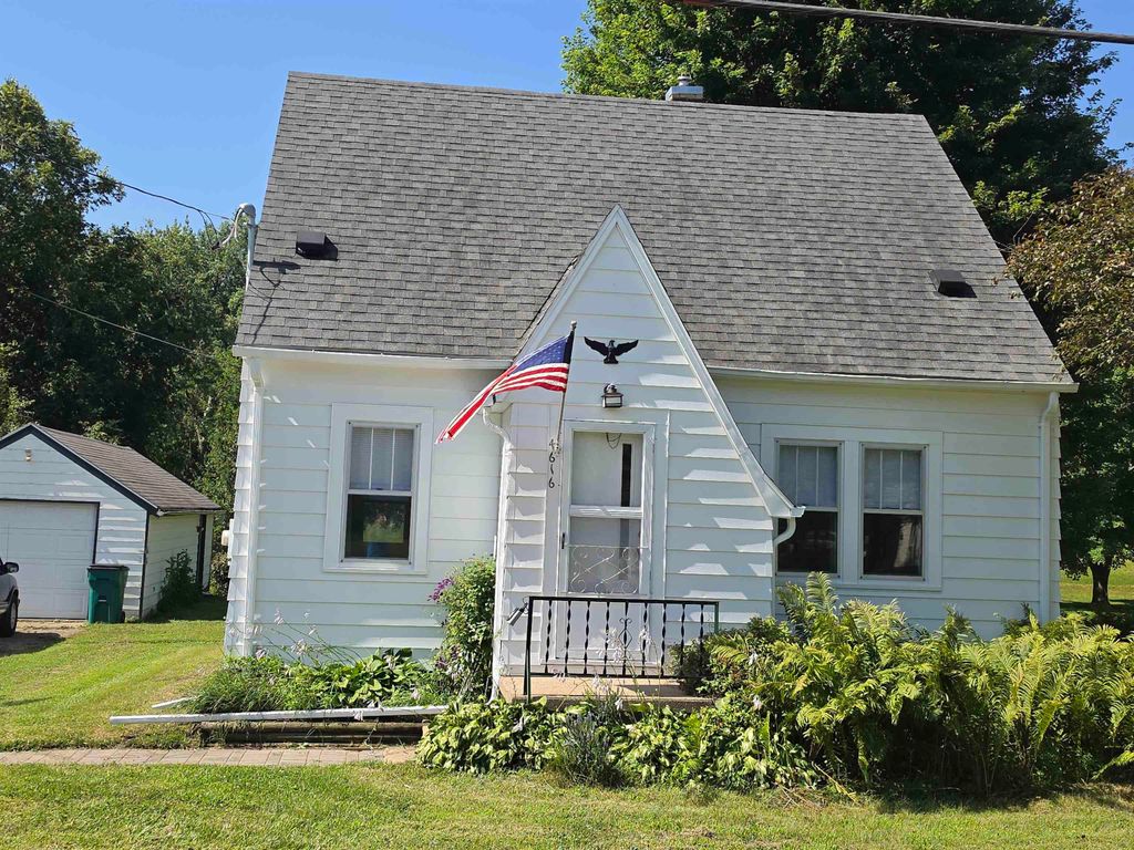 4616 Lafayette Road, Evansdale, IA 50707