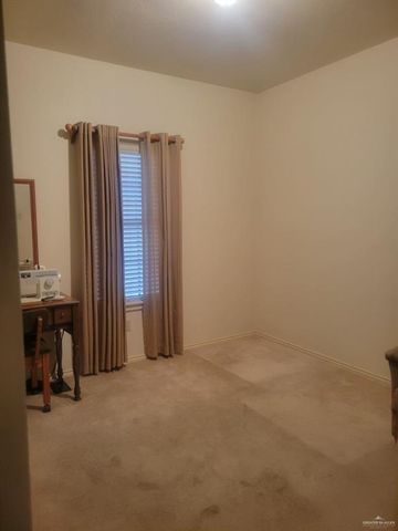 400 E Wisteria Avenue, Mcallen, TX 78504