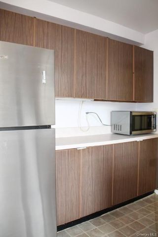 12 Old Mamaroneck Road 7K, White Plains, NY 10601