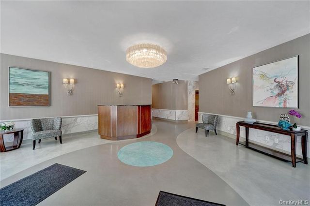 12 Old Mamaroneck Road 7K, White Plains, NY 10601