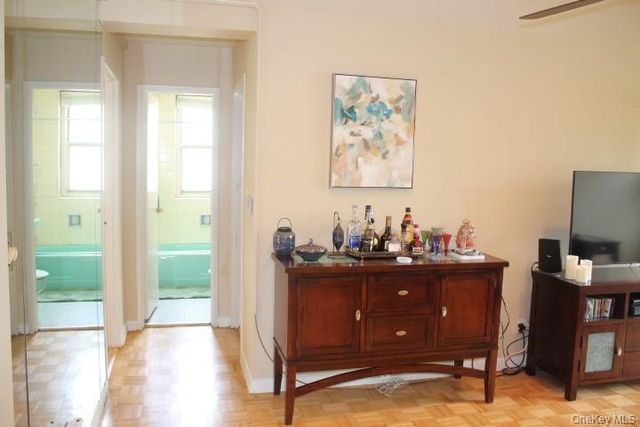 12 Old Mamaroneck Road 7K, White Plains, NY 10601