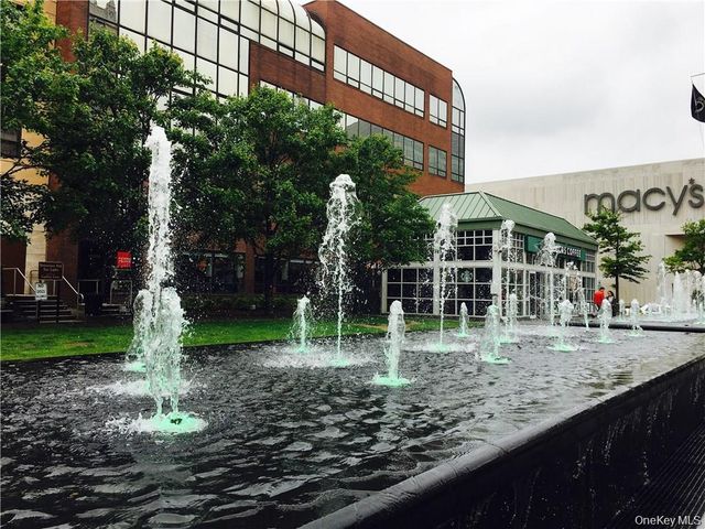 12 Old Mamaroneck Road 7K, White Plains, NY 10601