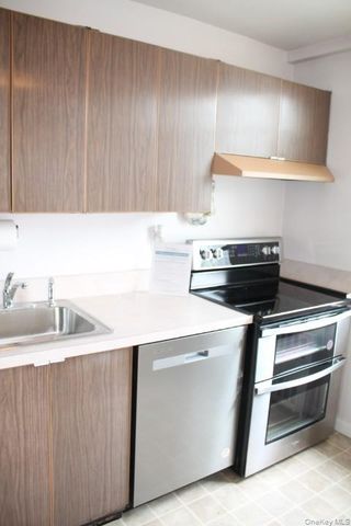 12 Old Mamaroneck Road 7K, White Plains, NY 10601