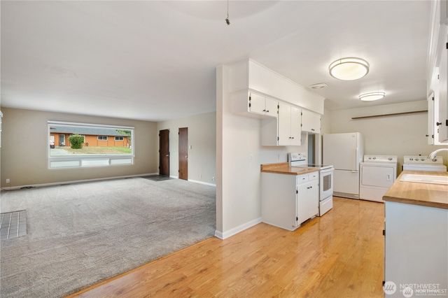 1123 Forest Glen Road, Oak Harbor, WA 98277