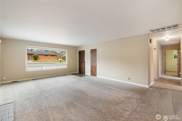1123 Forest Glen Road, Oak Harbor, WA 98277
