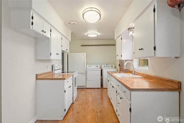 1123 Forest Glen Road, Oak Harbor, WA 98277