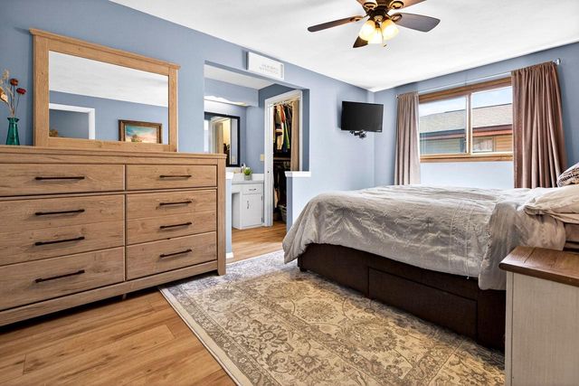 3008 E BONA AVENUE, Appleton, WI 54915