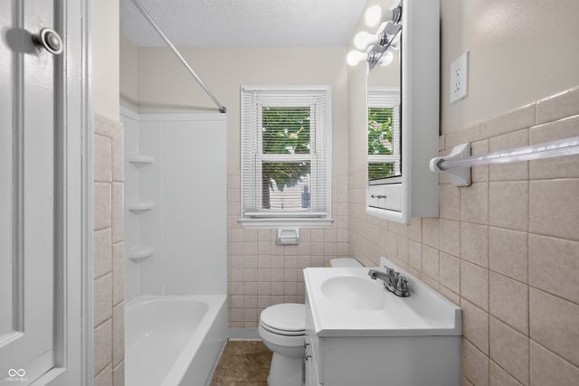 423 Clyde Avenue, Indianapolis, IN 46201