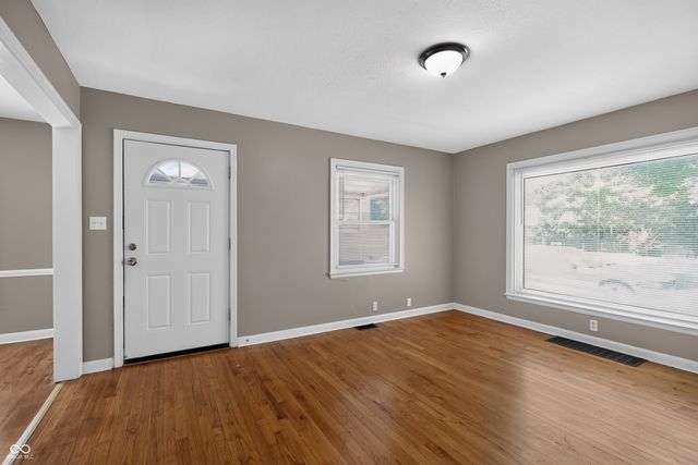 423 Clyde Avenue, Indianapolis, IN 46201