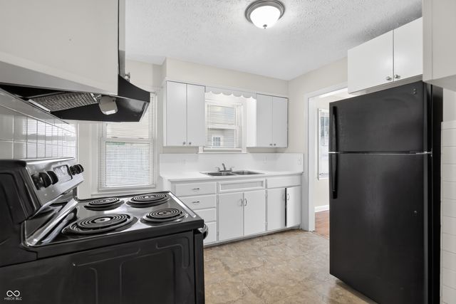 423 Clyde Avenue, Indianapolis, IN 46201