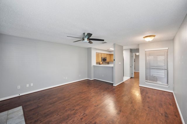 1712 Baird Farm Circle 2101, Arlington, TX 76006