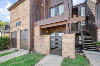 1712 Baird Farm Circle 2101, Arlington, TX 76006