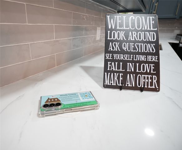 2121 Stonegate Drive N, Bedford, TX 76021