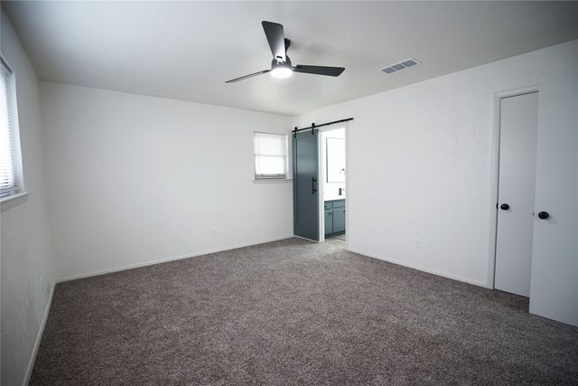 2121 Stonegate Drive N, Bedford, TX 76021