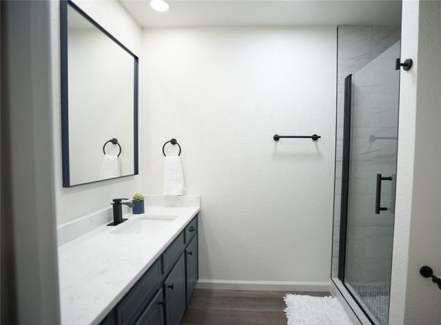 2121 Stonegate Drive N, Bedford, TX 76021