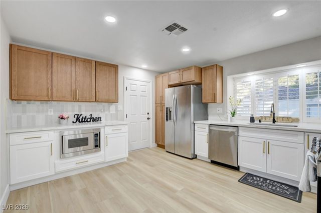 6987 Emerald Springs Lane, Las Vegas, NV 89113