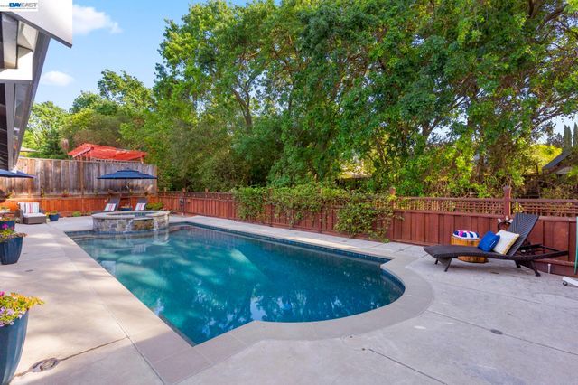 1296 Vintner Way, Pleasanton, CA 94566