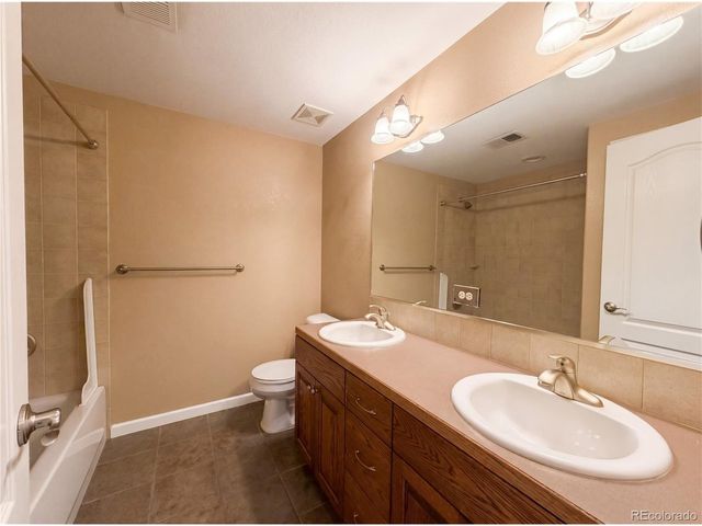 5135 Coral Burst Cir, Loveland, CO 80538