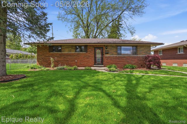 8737 Shannon Drive, Sterling Heights, MI 48314