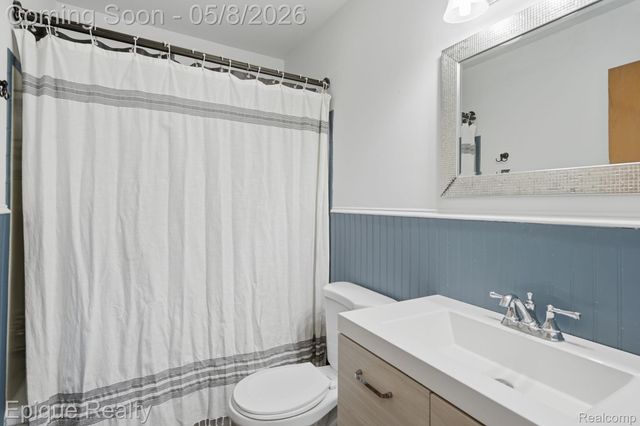 8737 Shannon Drive, Sterling Heights, MI 48314