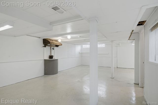 8737 Shannon Drive, Sterling Heights, MI 48314