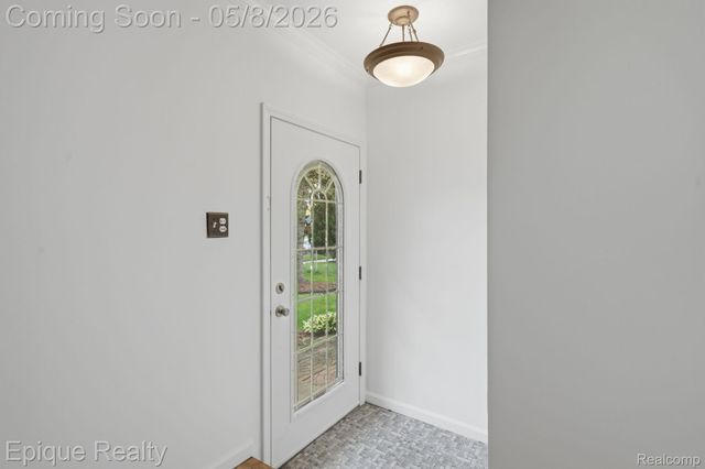 8737 Shannon Drive, Sterling Heights, MI 48314
