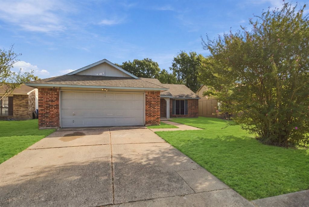 414 Carl C Senter Street, Forney, TX 75126