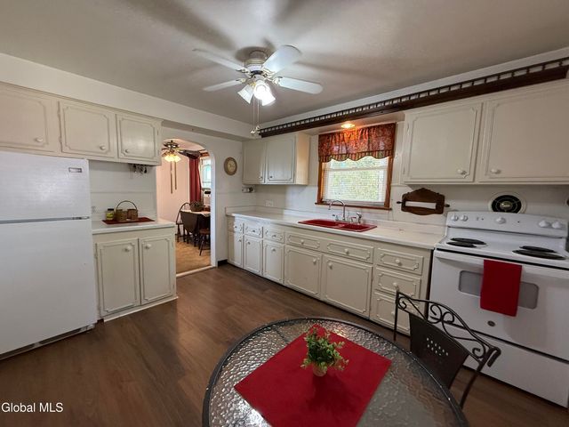 1948 State Highway 5s, Amsterdam, NY 12010