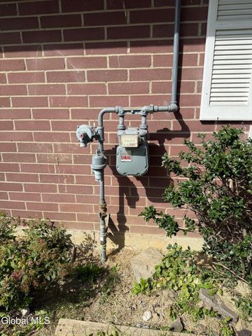 1948 State Highway 5s, Amsterdam, NY 12010