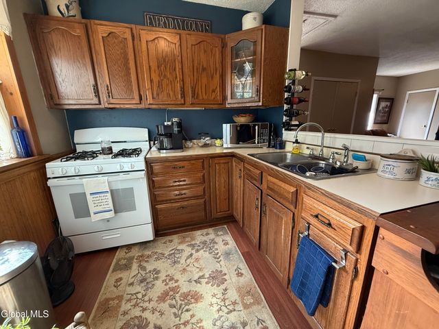 1948 State Highway 5s, Amsterdam, NY 12010